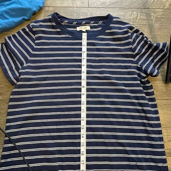 Madewell Navy and White Striped Short Sleeve T-Shirt Dress in Size Medium - Picture 6 of 8